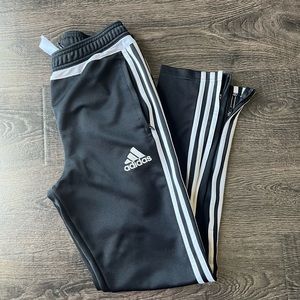 black adidas sweats